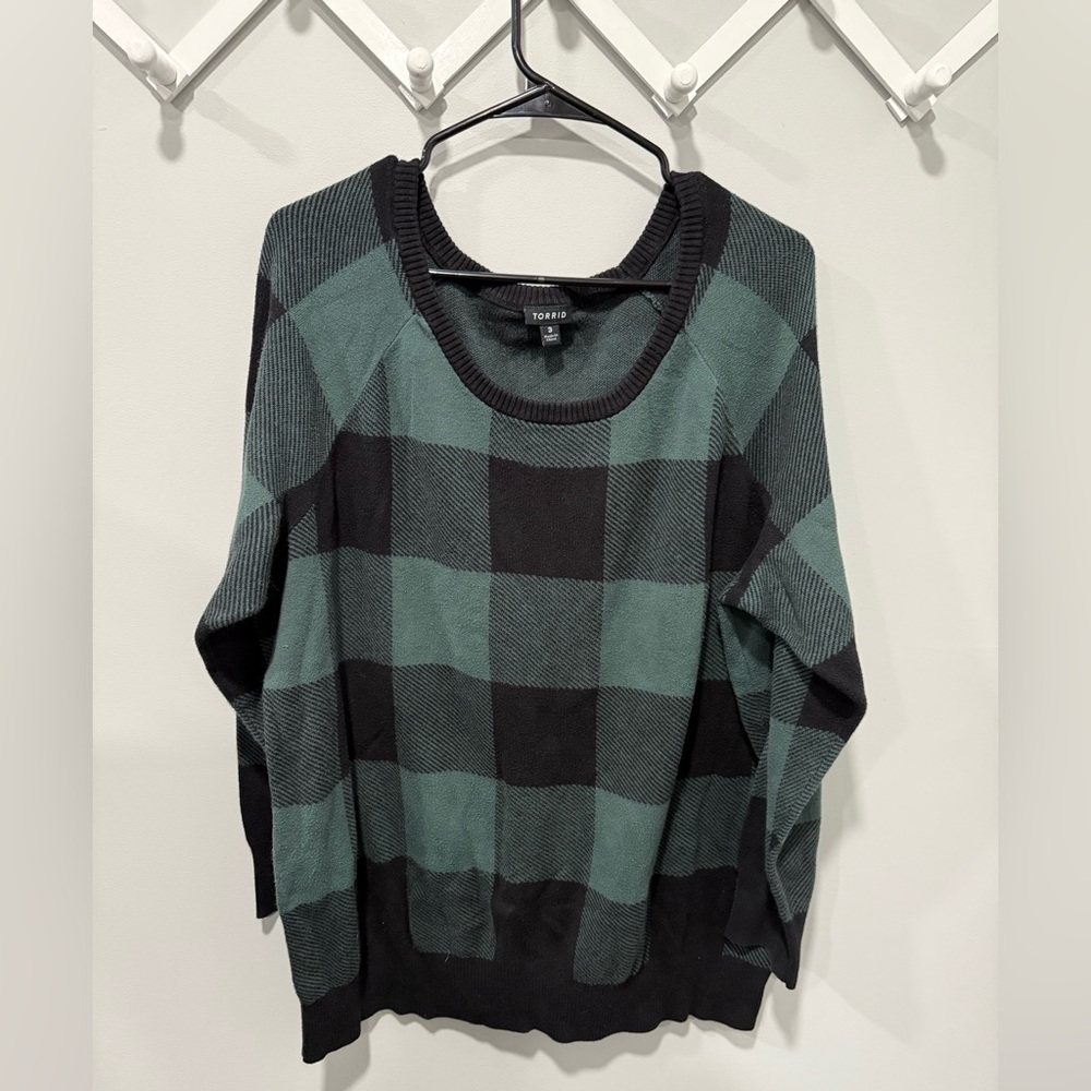 Torrid size 3 checkered sweater